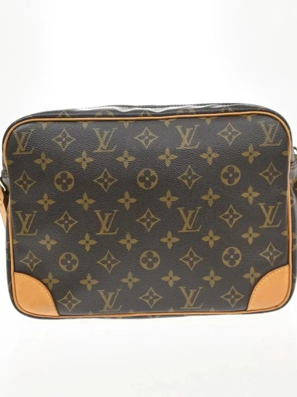 LOUIS VUITTON Nile Crossbody Shoulder Bag Monogram Leather Brown